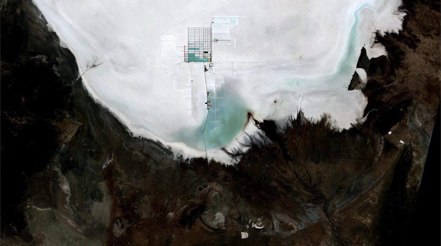 Satellite image of the evaporation ponds at the Salar de Uyuni